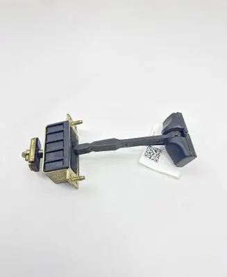 Mercedes-Benz CLS C219 Front door check strap stopper