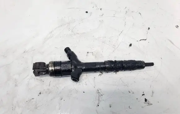 Toyota Avensis Verso Fuel injector 2367027030 23670-27030