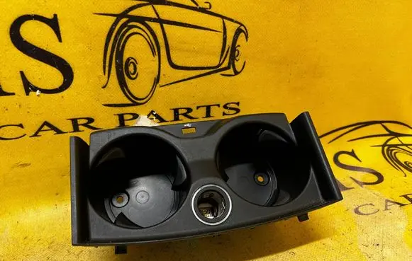 BMW 5 G30 G31 G38 Cup holder front 6801508