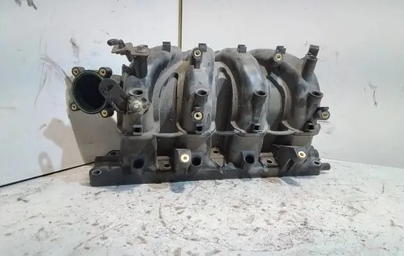 Opel Astra H Intake manifold