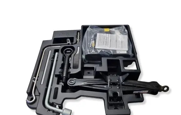 Lexus CT 200H Tool set 6477776010