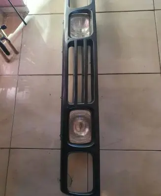 Volkswagen Golf II Front grill 1DE4820 Kba35841