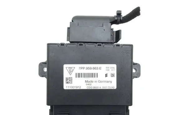 Volkswagen Touareg II Speedometer control unit/module 7PP959663E