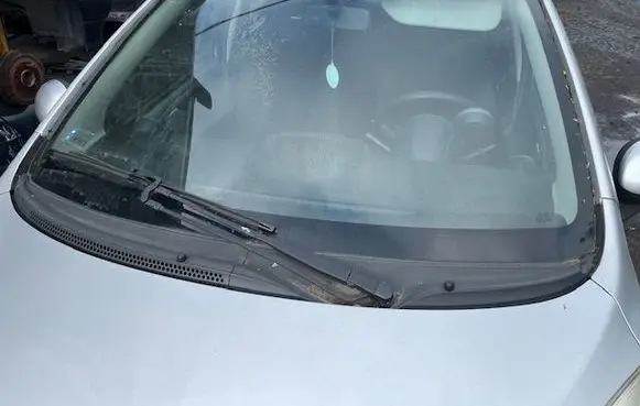 Citroen C1 Front windscreen/windshield window 