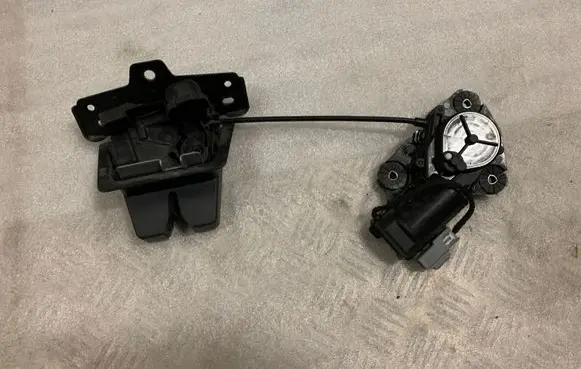 Volvo XC90 Tailgate/trunk/boot lock/catch/latch 31349975