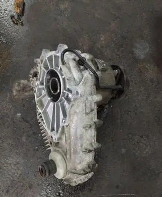 BMW X5 E70 Gearbox transfer box case 7574777 7231684