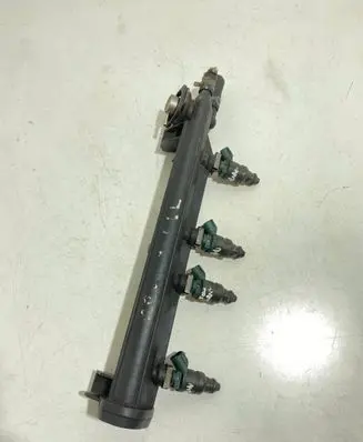 Volkswagen Golf IV Fuel injectors set 06A133317A 037906031AL