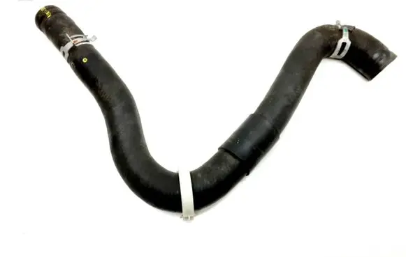 Toyota RAV 4 (XA40) Engine coolant pipe/hose