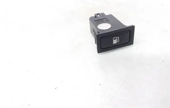 Toyota Avensis T250 Fuel tank opening switch 156795