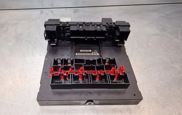 Audi A3 S3 A3 Sportback 8P Comfort/convenience module 8P0907279N H54S2801 F005V00739