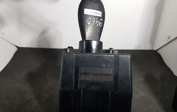 Chrysler Town & Country V Ignition lock P05026534AH