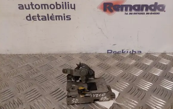 Iveco Daily 40.8 Sliding door lock 