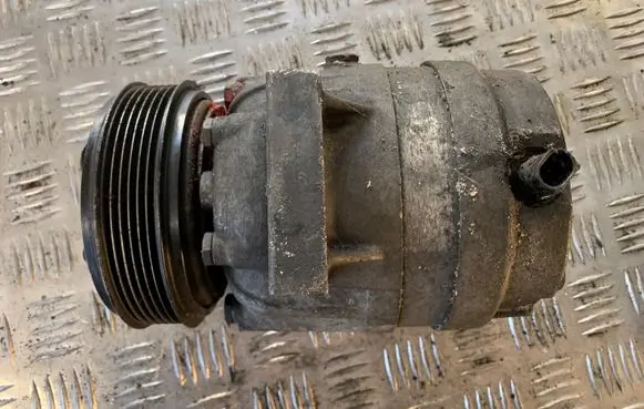 Renault Scenic I Air conditioning (A/C) compressor (pump)