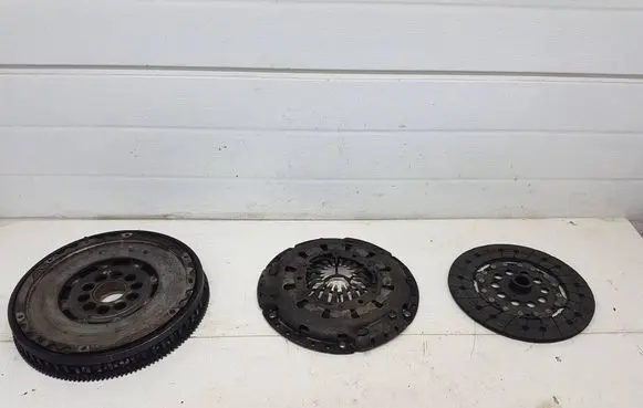 Volvo S60 Clutch set kit 324033010