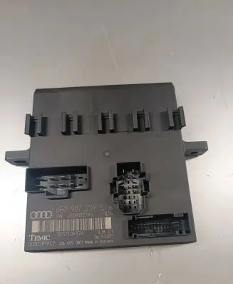 Audi A8 S8 D3 4E Comfort/convenience module 4E0907279S 00007898C2 4E0910279S