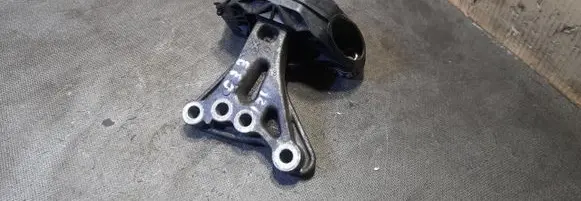 Citroen C3 Engine mount vacuum valve 9676771080