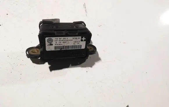 Skoda Superb B6 (3T) ESP acceleration yaw rate sensor 7h0907652a