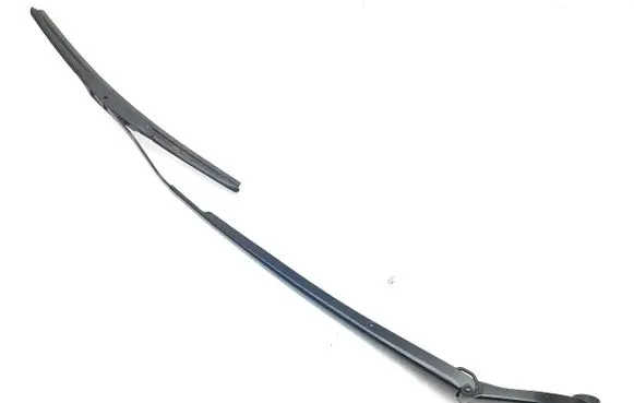 Toyota RAV 4 (XA50) Front wiper blade arm