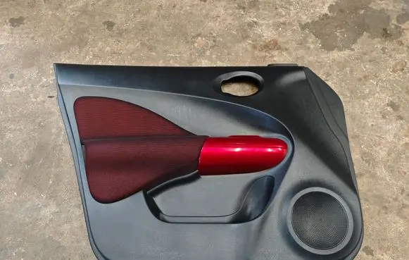 Nissan Juke I F15 Front door card panel trim 809011KB0A