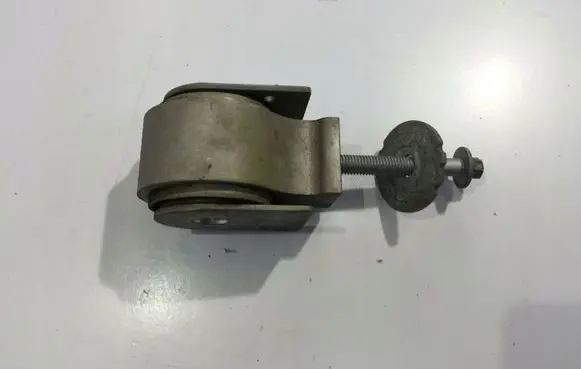 Mercedes-Benz E W238 Gearbox mounting bracket A2133508403
