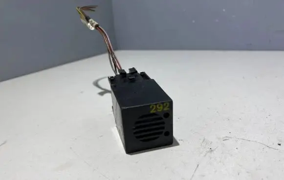 Volkswagen Caddy Other relay 1L0951307