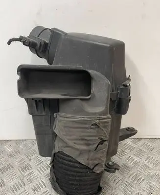 Air filter box