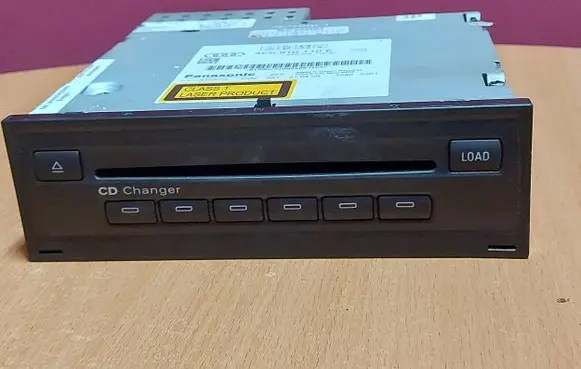 Audi A6 S6 C6 4F CD/DVD changer 4E0910110E 4E0035110A
