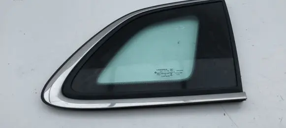 Jeep Cherokee Rear side window 