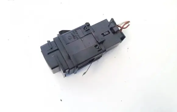 Skoda Superb B5 (3U) Windscreen/window heater switch 3u0959621a