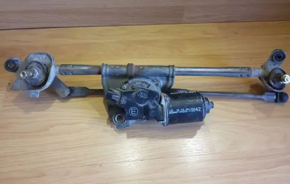 Mitsubishi Outlander Front wiper linkage and motor 1592007160