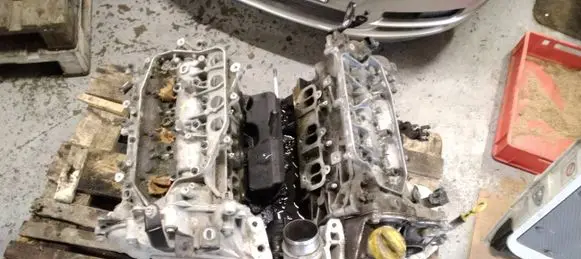 Renault Latitude (L70) Engine V9X891 8200379331 28090056