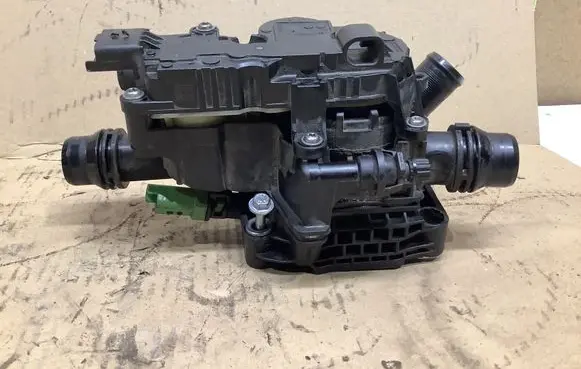 Peugeot 508 Thermostat/thermostat housing 9850364680