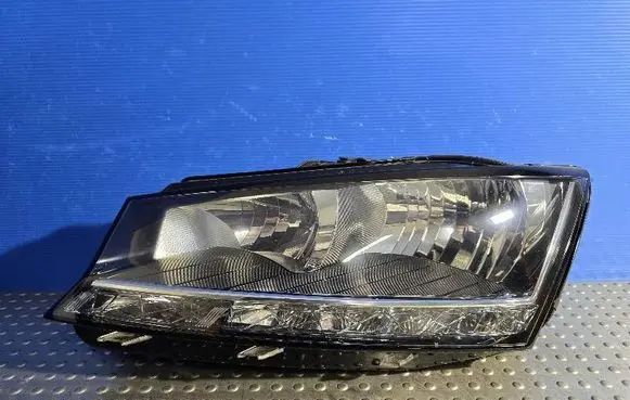 Skoda Fabia Mk3 (NJ) Headlight/headlamp 6V1941015D