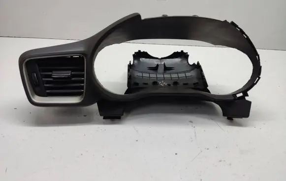 Dashboard trim
