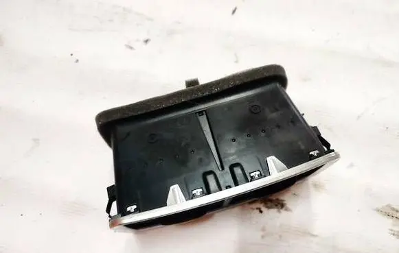 Dash center air vent grill