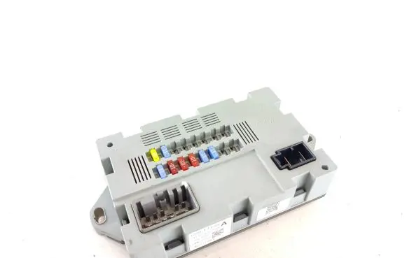 Jaguar XF Fuse module CPLA14Q073AA 73707520 1406131192