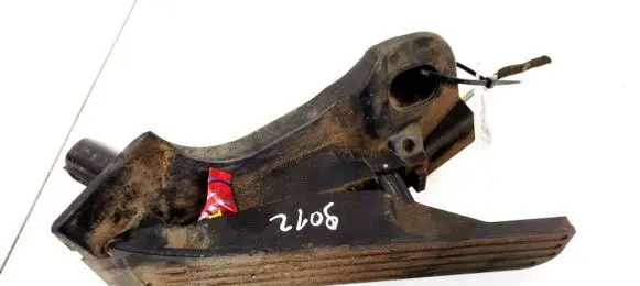 Volkswagen Touran II Accelerator throttle pedal 1T1721503M 6510300202DE