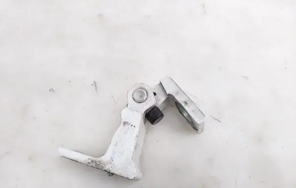 Skoda Superb B8 (3V) Rear door lower hinge 8X0831403E