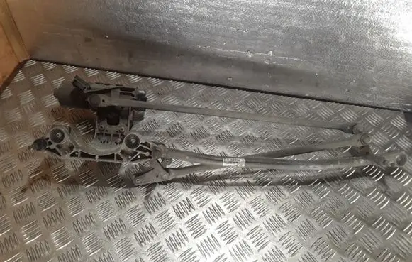 Ford Focus C-MAX Front wiper linkage and motor 3M5117504AG