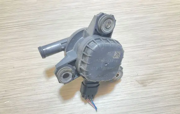 Toyota Auris E210 Electric auxiliary coolant/water pump G904052010 21518J206024