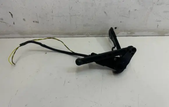 Audi A6 S6 C8 4K Headlight/headlamp level sensor 4K0941309B