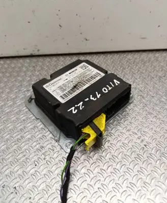 Mercedes-Benz Sprinter W906 Airbag control unit/module A0009004802 0285011847