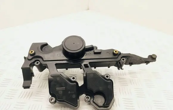 Renault Espace IV Oil breather separator 8200673395
