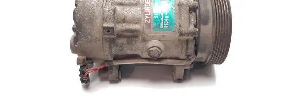 Volkswagen Golf III Air conditioning (A/C) compressor (pump) 1H0820803D
