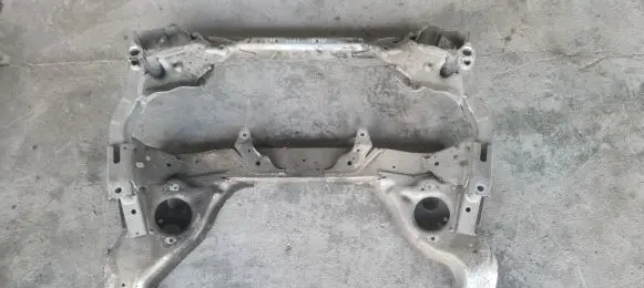BMW 3 E90 E91 Front subframe 525985009 515977528 460752695