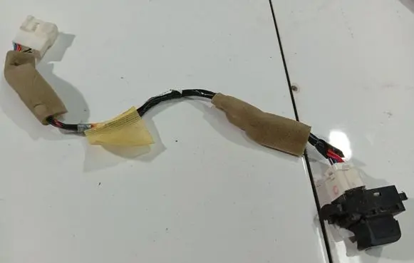 Subaru Legacy Electric window control switch 