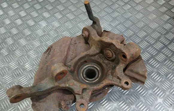 BMW X5 E53 Front wheel hub spindle knuckle