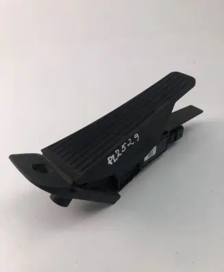 Volvo XC90 Accelerator throttle pedal 32269124