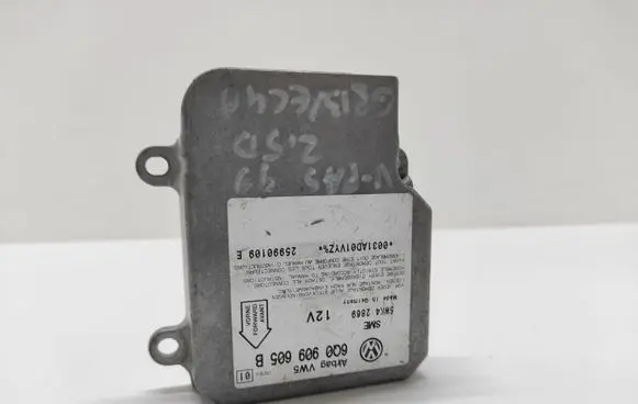Volkswagen PASSAT B5.5 Airbag control unit/module 6Q0909605B 5WK42869