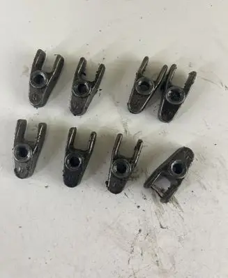 Mercedes-Benz ML W163 Fuel Injector clamp holder 